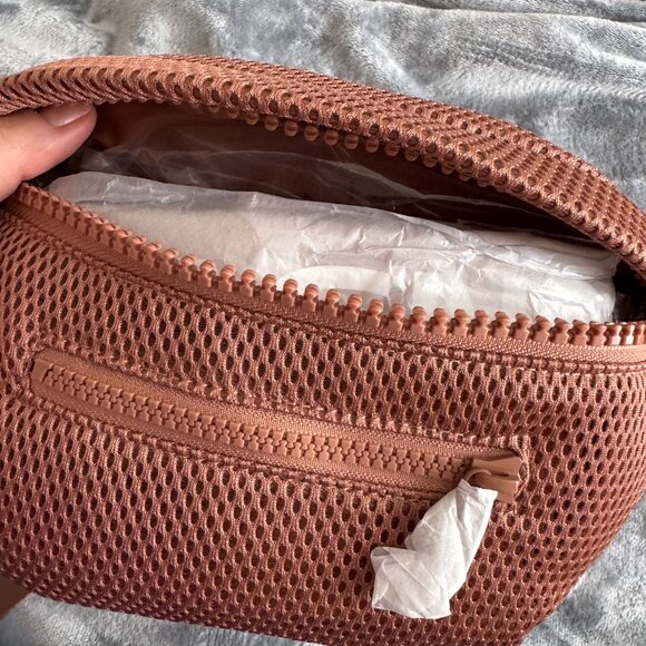 Dagne Dover Ace Fanny Pack | Warm Dust | Air Mesh | One Size | NEW - Picture 3 of 8